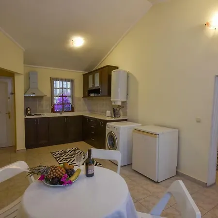 Bougainvillea Houses A3 * Μούγκλα